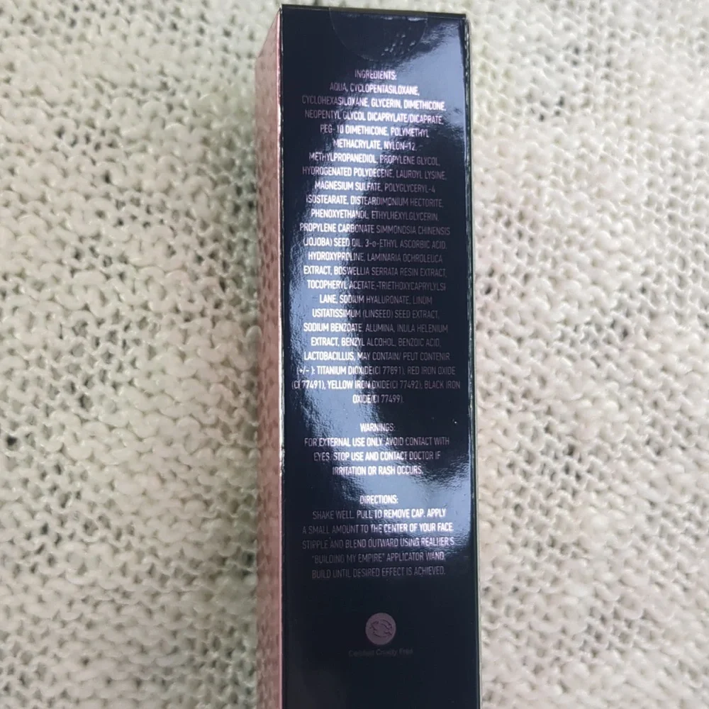 RealHer Foundation in Fair Ivory (I AM FOCUSED), 35ml/1.2fl oz